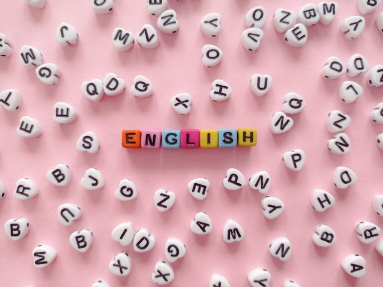 Desvendando os Falsos Cognatos em Inglês: Armadilhas Linguísticas e Como Evitá-las